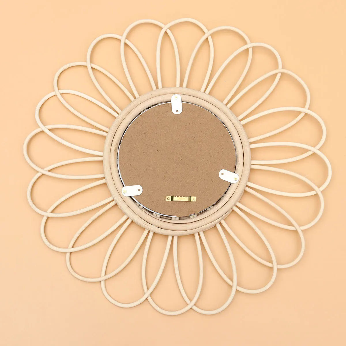 Ręcznie wykonane lustro ścienne wiklinowe