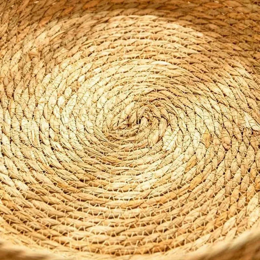 Kosz wiklinowy dla kota – legowisko