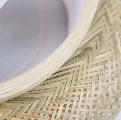 Okrągły plafon wiklinowy