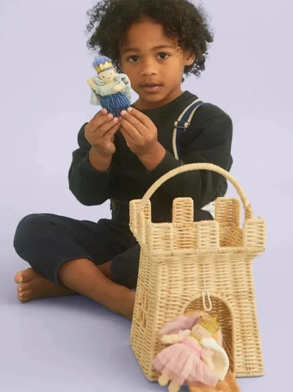 Ręcznie wykonany kosz wiklinowy dziecięcy – zamek