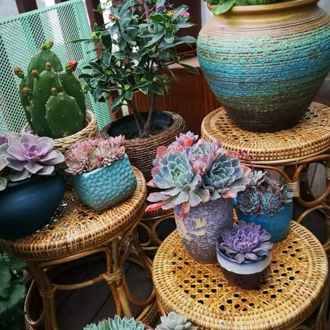 Okrągły stolik kawowy wiklinowy