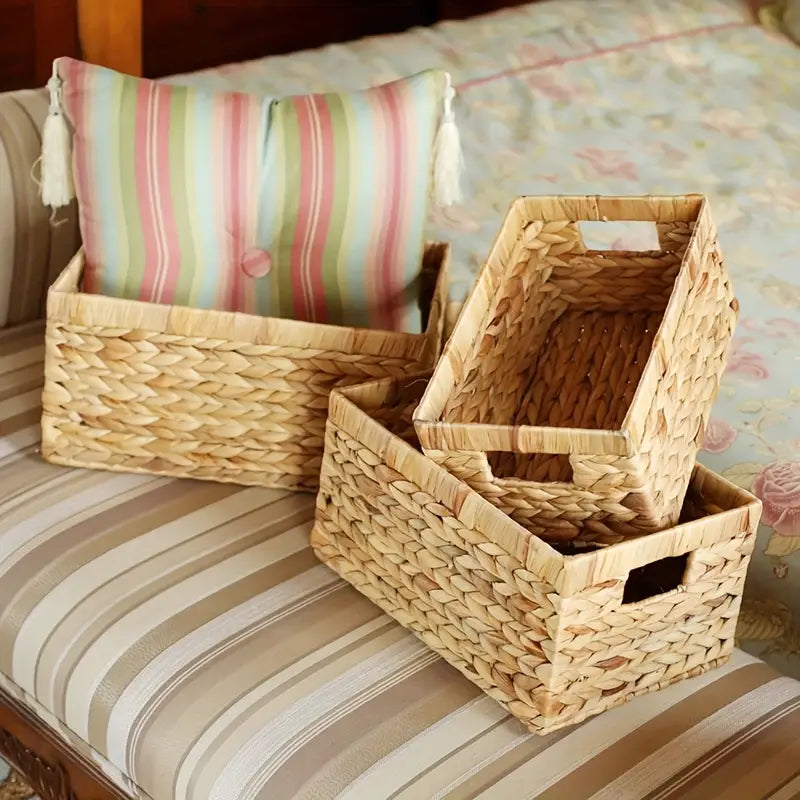 Kosz wiklinowy do przechowywania