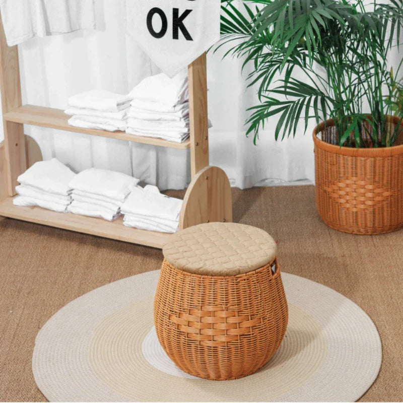 Puf wiklinowy z miejscem do przechowywania