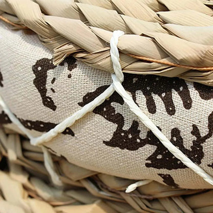 Puf wiklinowy z motywami kwiatowymi