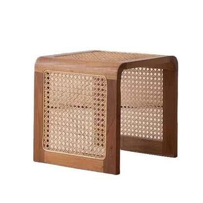 Stolik kawowy wiklinowy do salonu – styl vintage