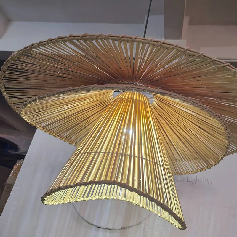 Designerska lampa wisząca wiklinowa do salonu
