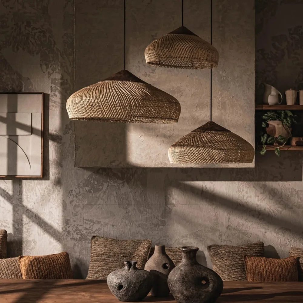 Rustykalna lampa wisząca wiklinowa