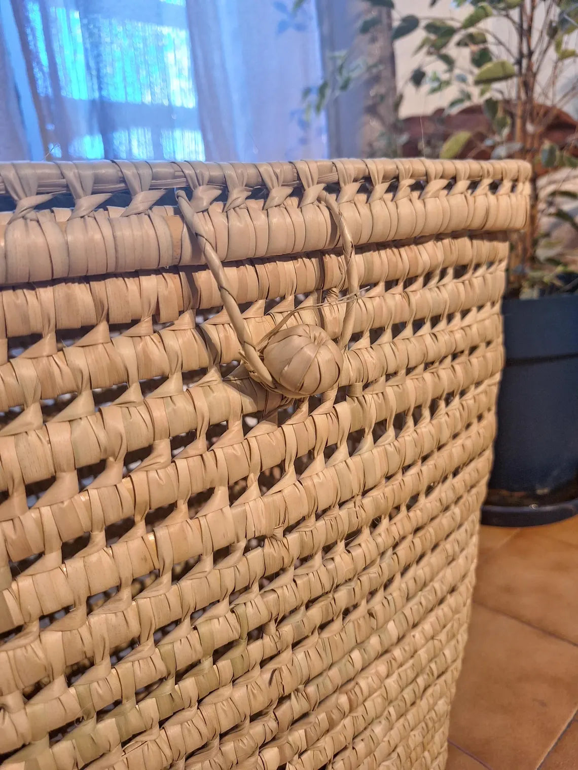 Prostokątny kosz wiklinowy na pranie